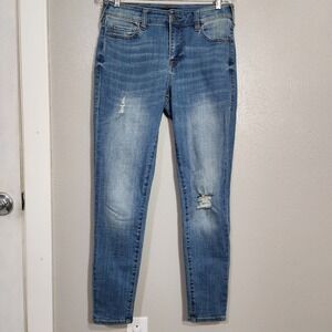 True Religion Jean's Women's Size 29 Jennie Curvy Distressed Med Wash